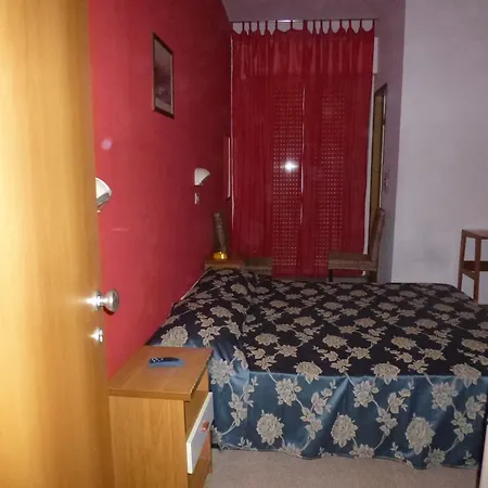 Szálloda Consul