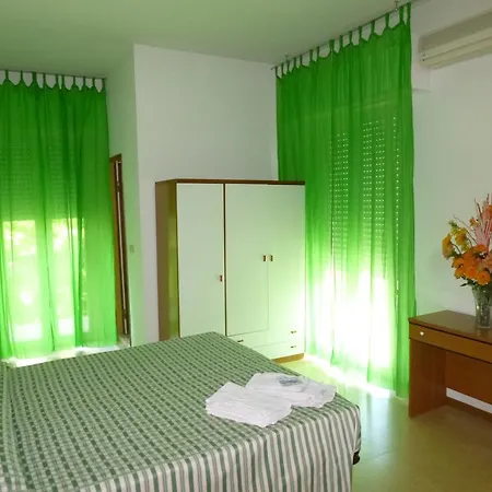 Szálloda Consul 3*
