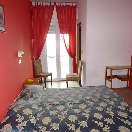 Consul Szálloda 3*