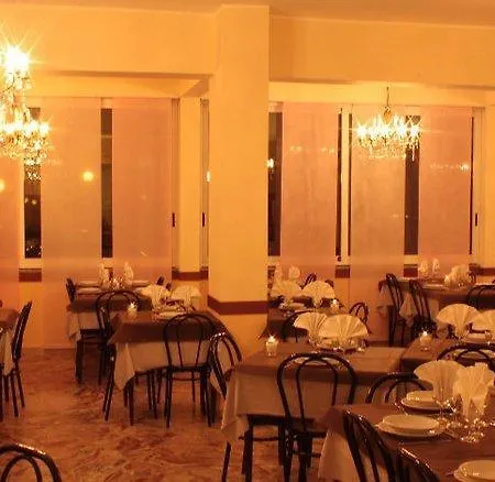 Delizia 2* Римини