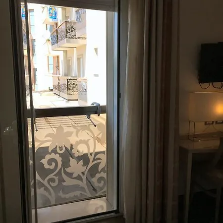 Hotel Byron 3*