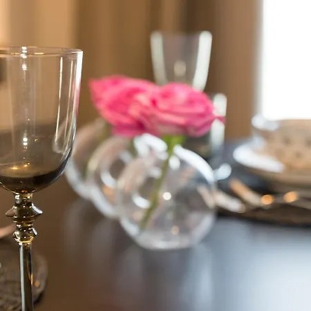 Residence Ten Suite Апартаменты