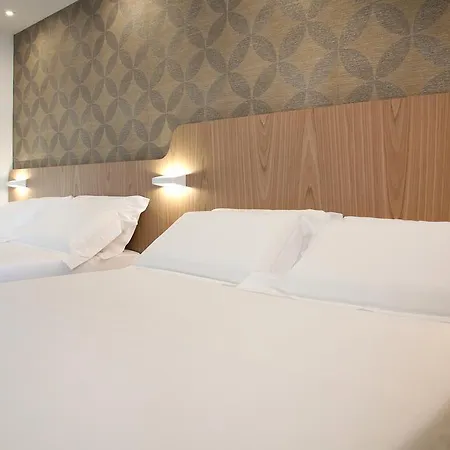 Aria 4*