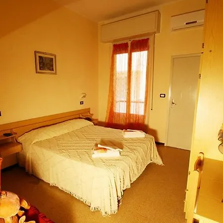 Alberta Hotel 3*