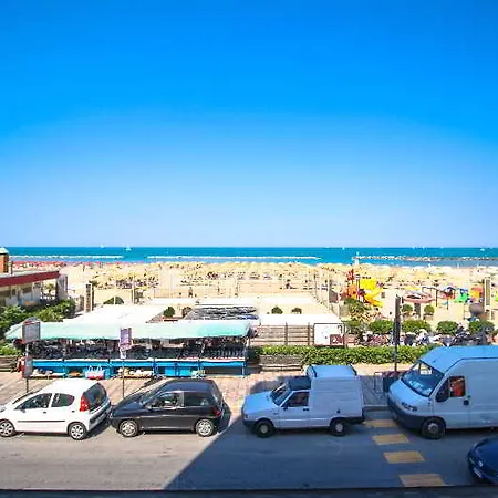 Carnaby 3* Rimini