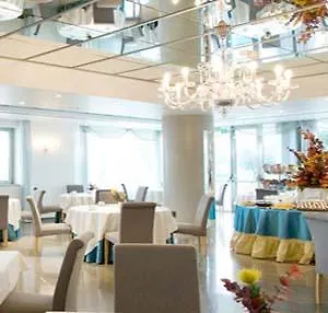 Club House Hotel