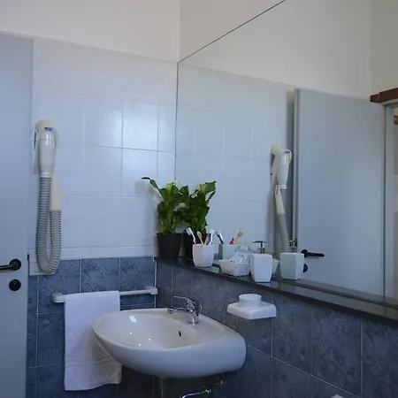 Hotel Corona 3*