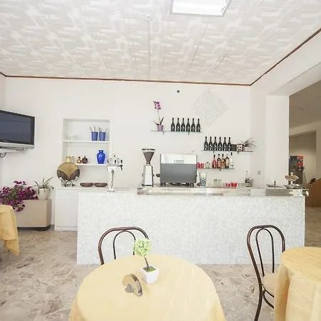 Otel T Rimini