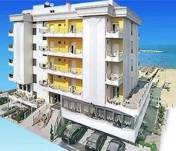 Zeus מלון