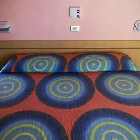 Amicizia Hotel 3*