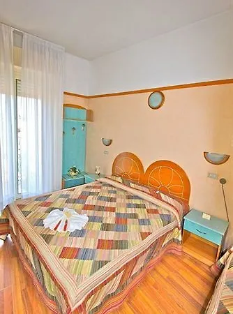 Britannia Marina Centro Hotel 3*