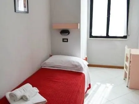 Hotel Laura *