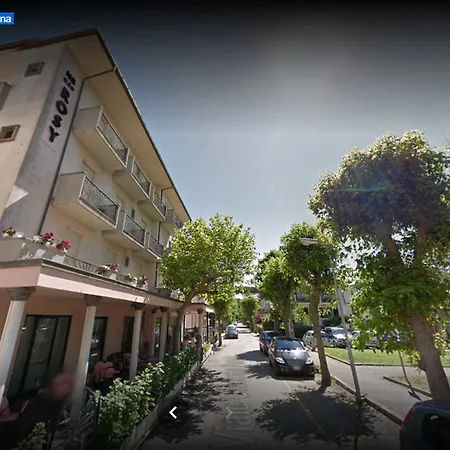 Rosy Hotel 3*