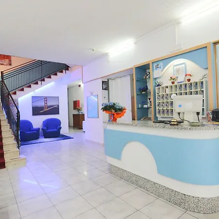 Tv Hotel