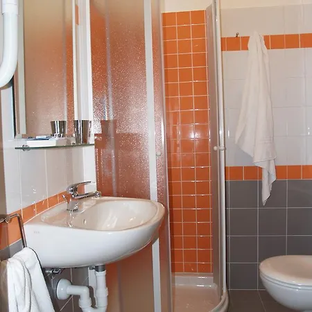 Hotel Austria 2*