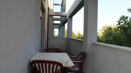Azzurra Aparthotel 3*