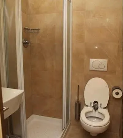Hotel Parigi 3*