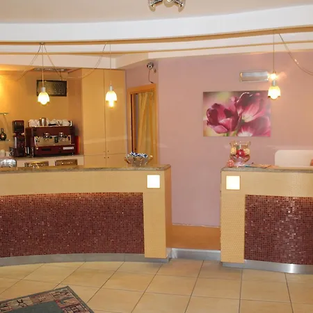 Oblio Hotel 2*
