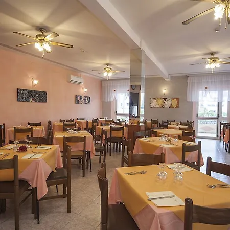 Hotel Alba 3*