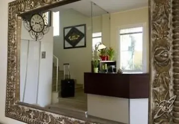 Hotel Alibi 3*