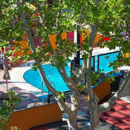 Ariane Hotel 3*