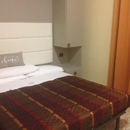 Alaska Hotel 3*