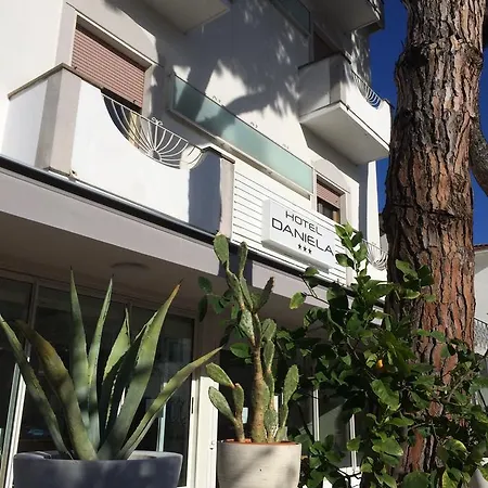 Daniela Hotel