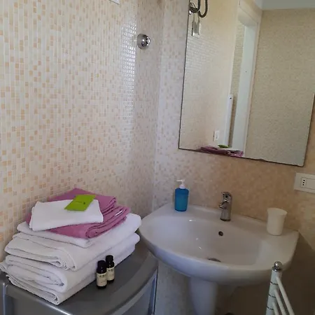 Desiree Aparthotel *