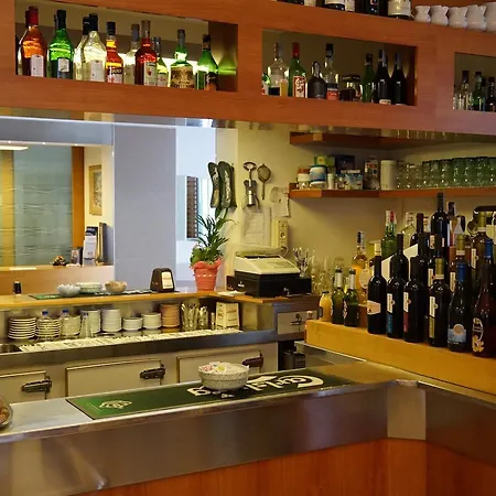 Angelus Hotel 3*