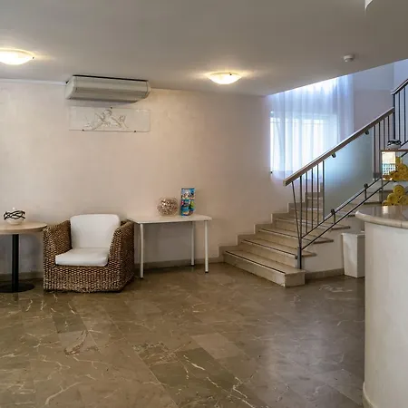 Hotel Stresa 3*