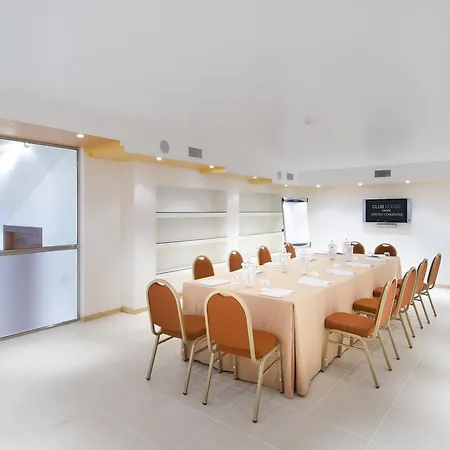Hotel Club House