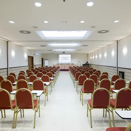 Club House Hotel