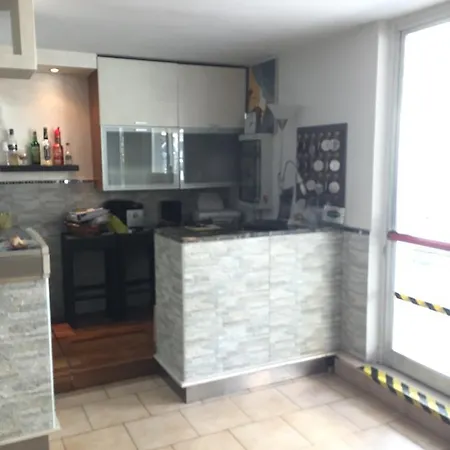 Hotel Rimini ホテル 2*