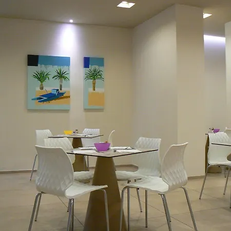 L'hotel Hotel
