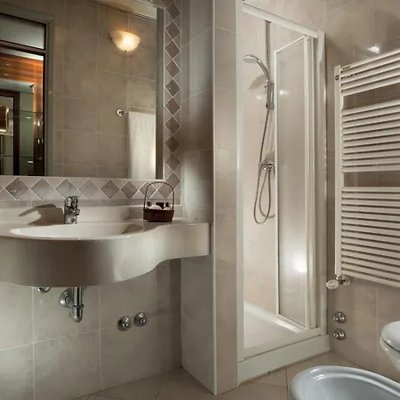 Szálloda Waldorf 4*