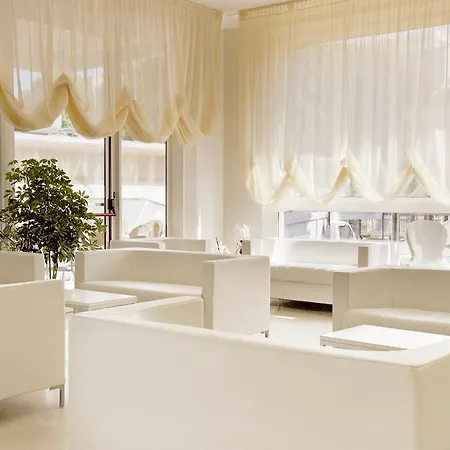 Radar Hotel 3*