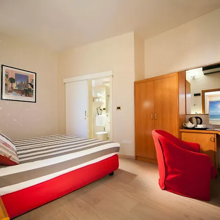 Hotel Kursaal 3*
