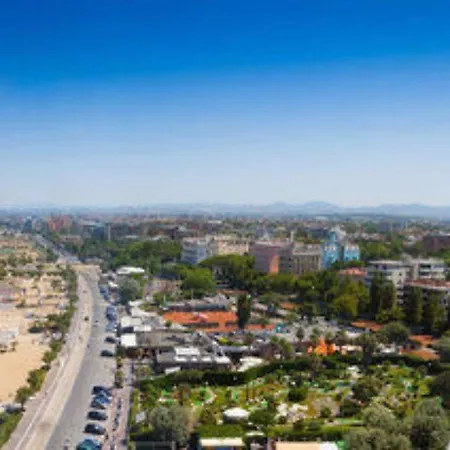 Hotel Royal Plaza 4*