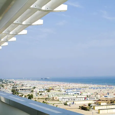 Club House Otel
