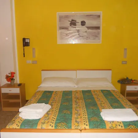 Hotel Pigalle