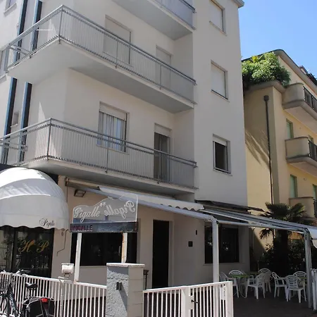 Pigalle Hotel