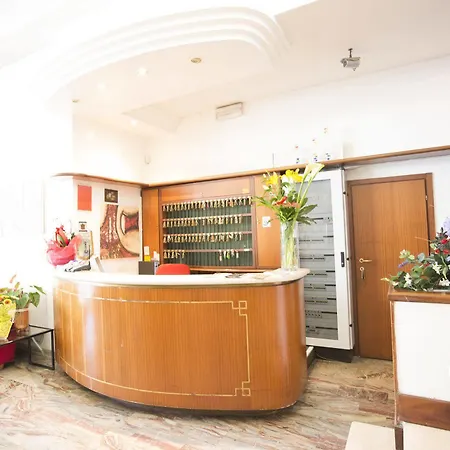 Europa Hotell 3*