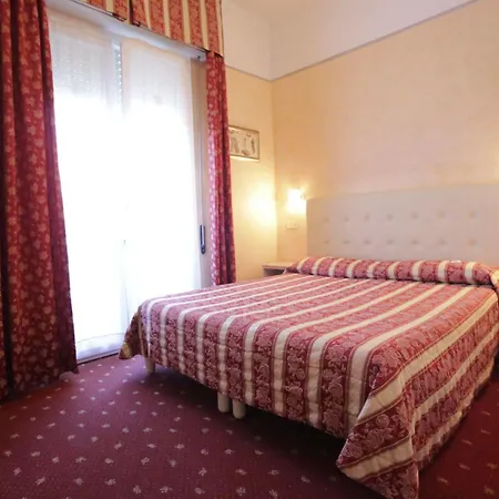 Hotel Vienna Ostenda E Ristorante Il Danubio