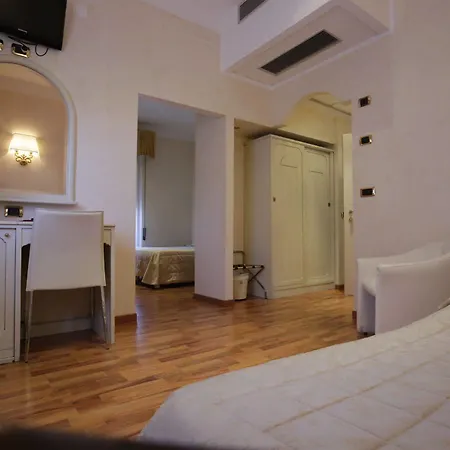 Hotel Vienna Ostenda E Ristorante Il Danubio