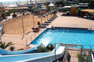 Holland Hotell
