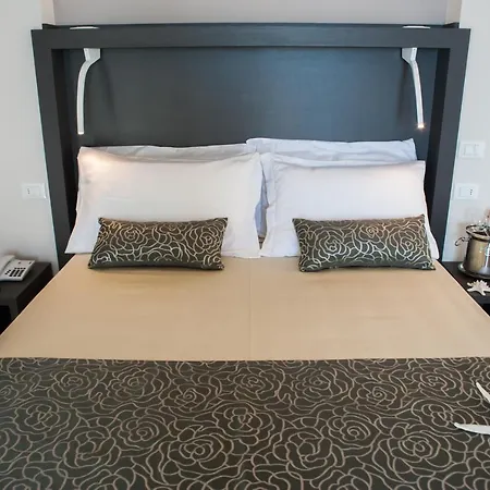 Palos Hotel 3*