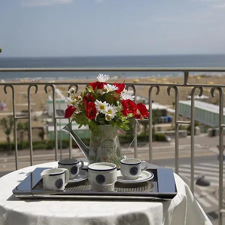 Ancora Hotel 3*