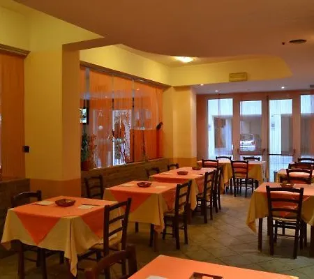 Hotel Donau 3*