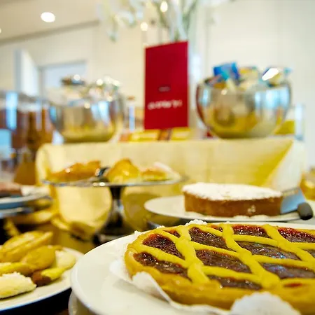 Mercure Artis Hotel 4*