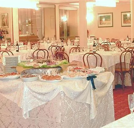 Szálloda Waldorf Rimini